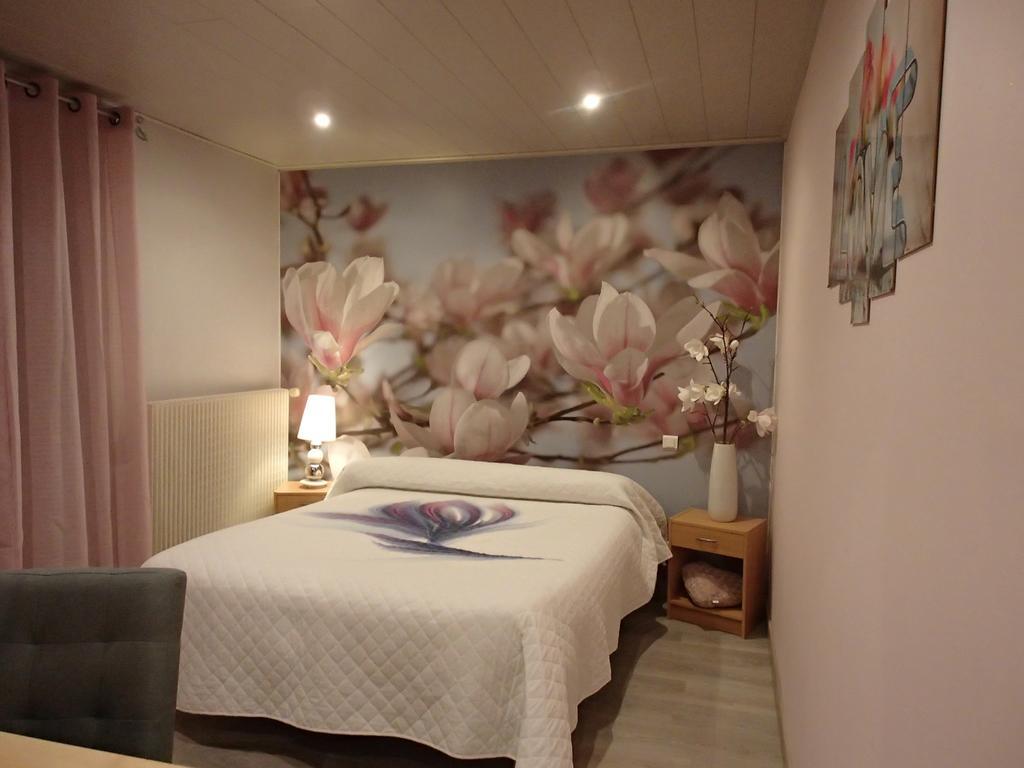 Le P'Tit Bonheur Bed and Breakfast Chilly-sur-Salins Habitación foto